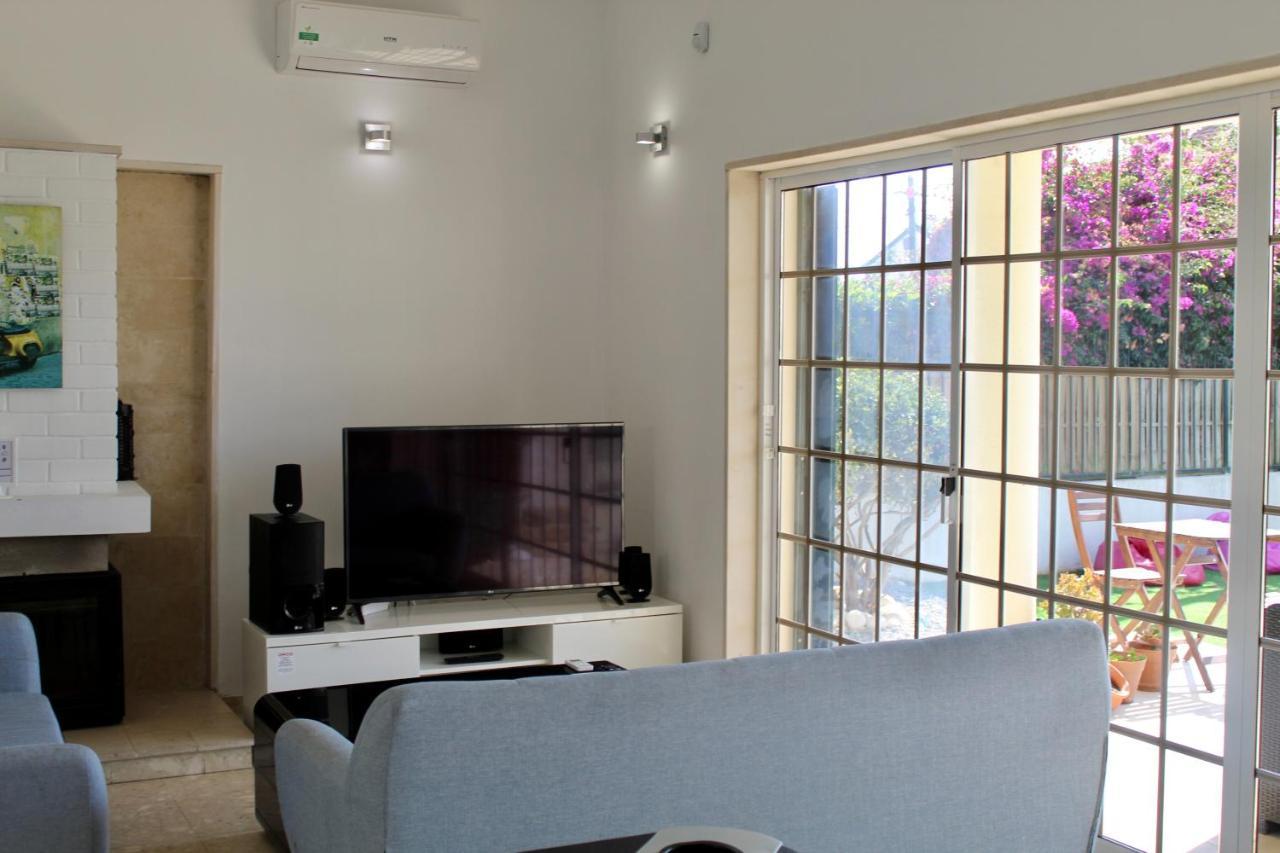 Aroeira Palm Beach Villa Екстериор снимка